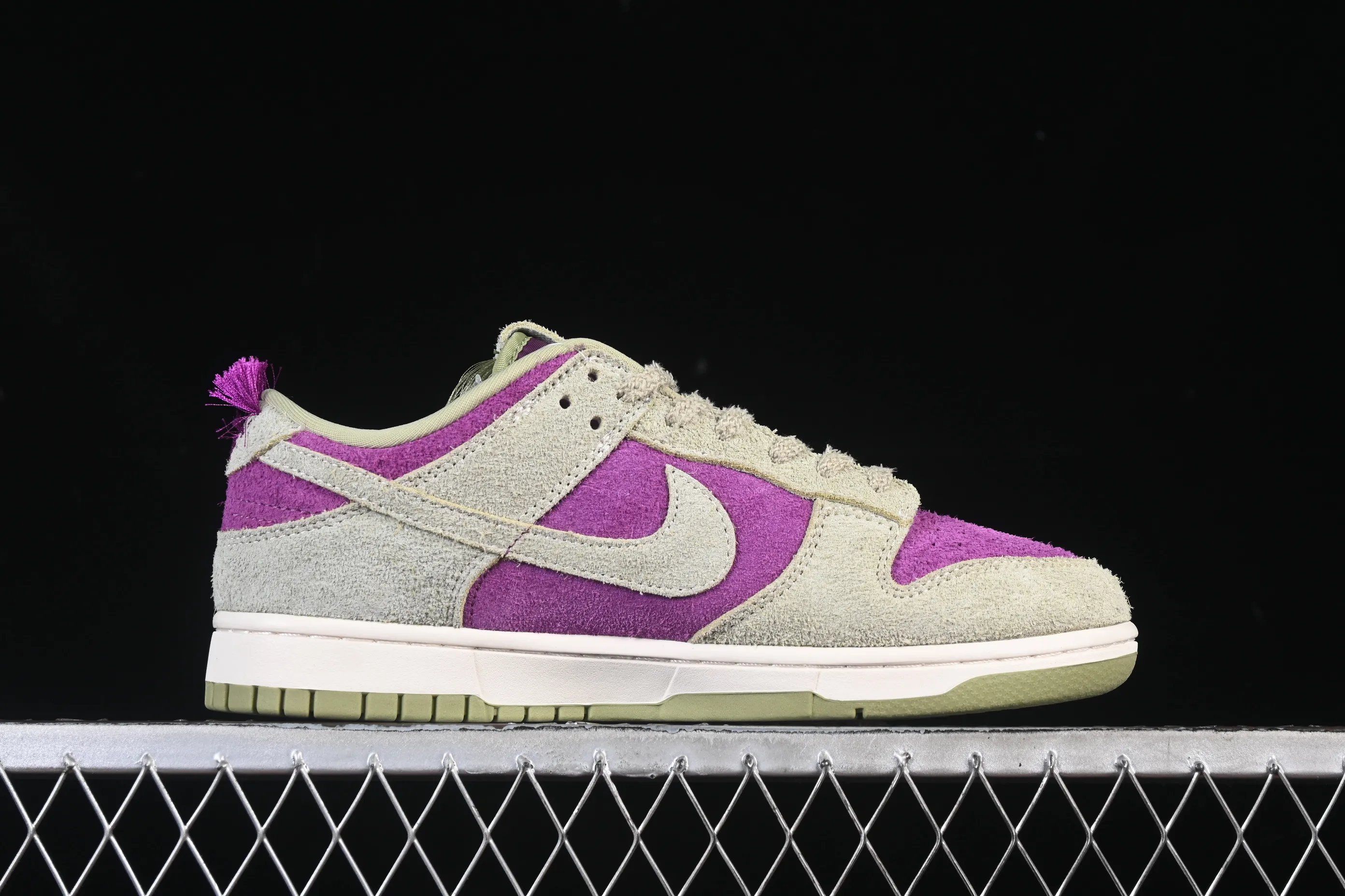 All categories Nk SB Dunk series Nk SB Dunk Low low-top sneakers Nike Dunk Low Panda "Viotech" green and purple panda low-top casual sneakers IB2990-500